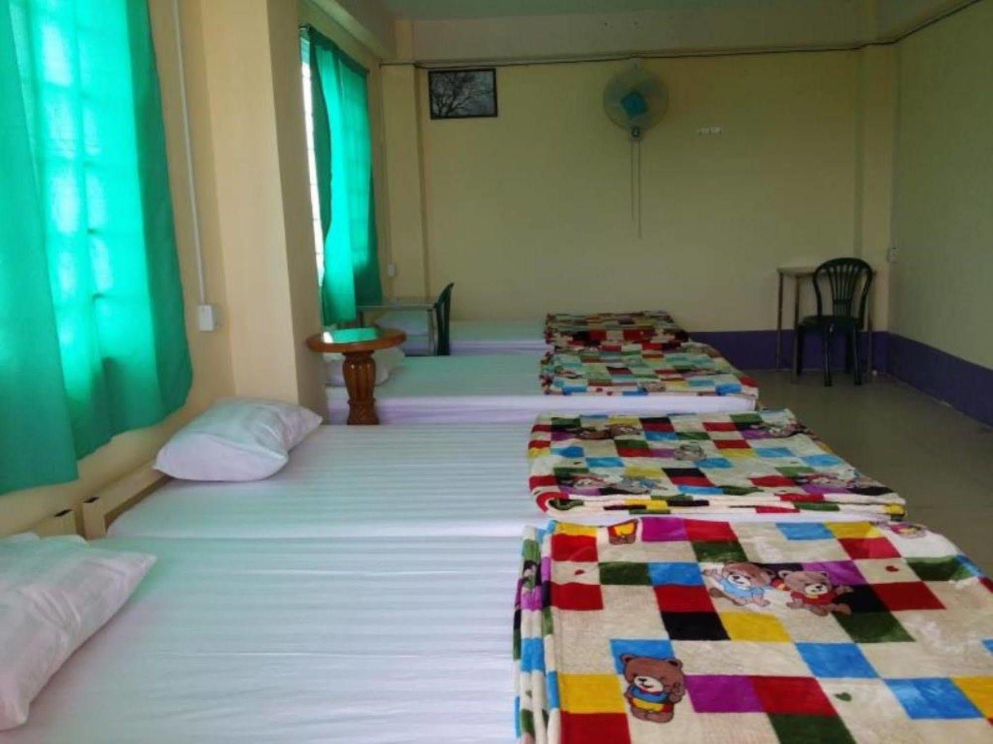 T Venus Hostel Yangon Exterior photo